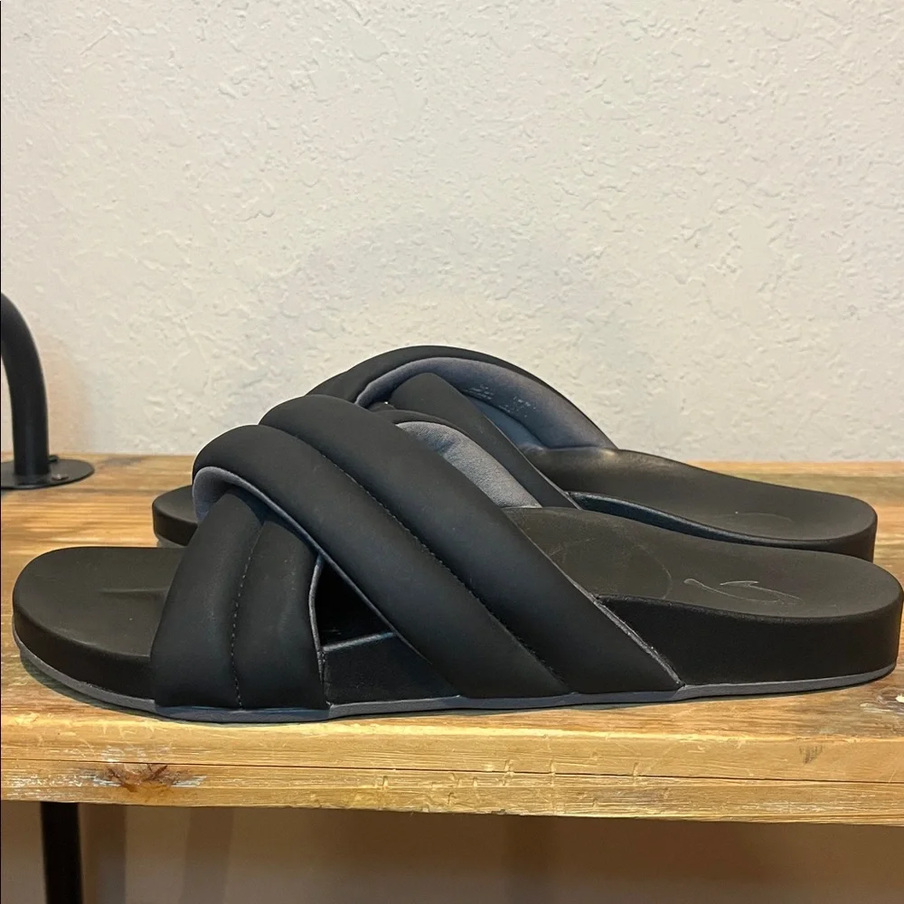 OluKai Women's Hila sandals in Black size 8 - Picture 3 of 6